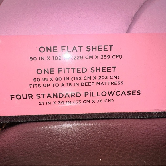 Juicy Couture Pink Queen Sized Sheet Set 6pcs (New) - Picture 2 of 2